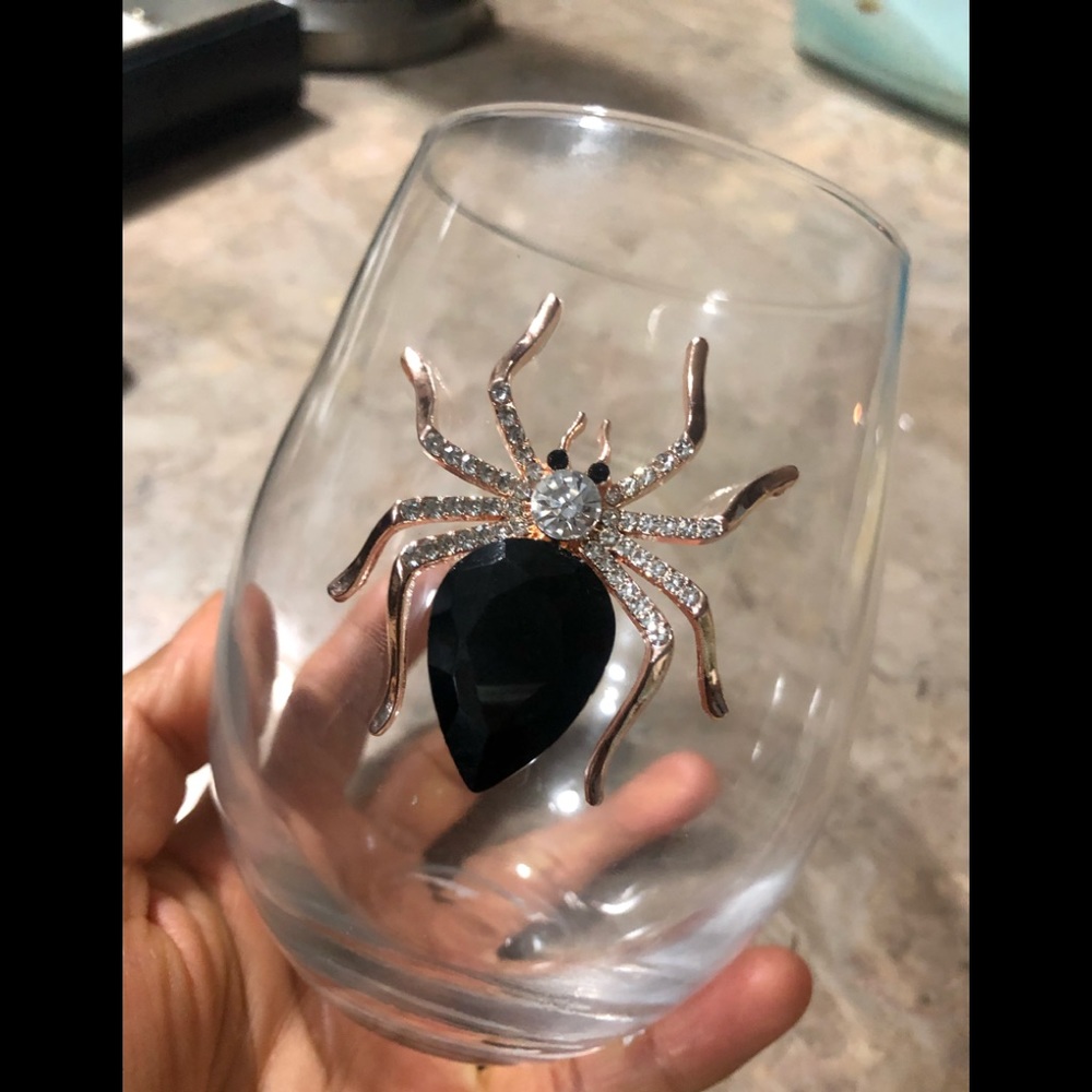 Rhinestone wine glass with spider
